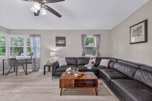 901 S Madison Dr - Photo 1 of 1