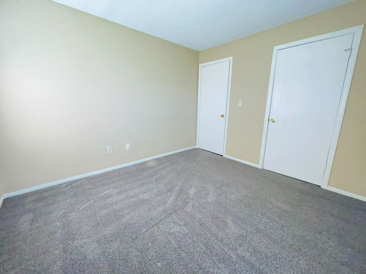 1558 E 125th St - Photo 7 of 10