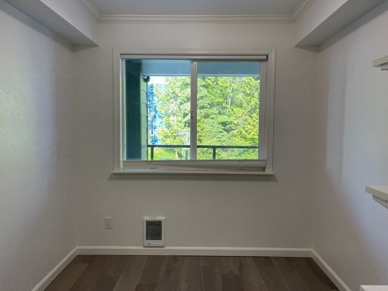 410 2nd Ave S - Photo 6 of 15