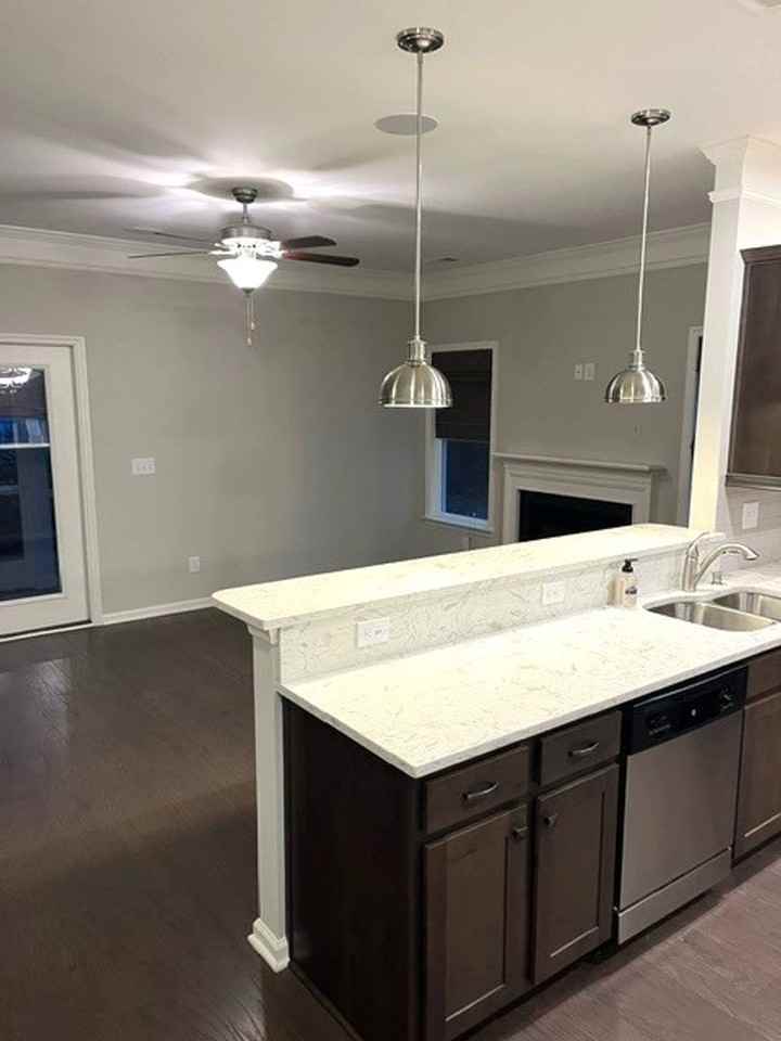 206 Swallowtail Ln - Photo 7 of 30