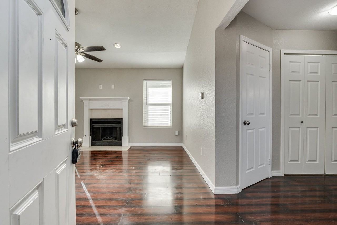 6624 Nw 124th St - Photo 3 of 29