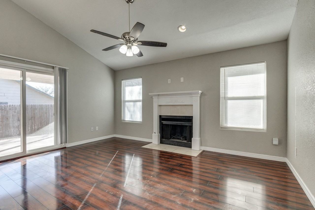 6624 Nw 124th St - Photo 5 of 29