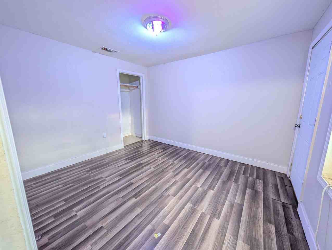 306 Roosevelt St - Photo 2 of 9