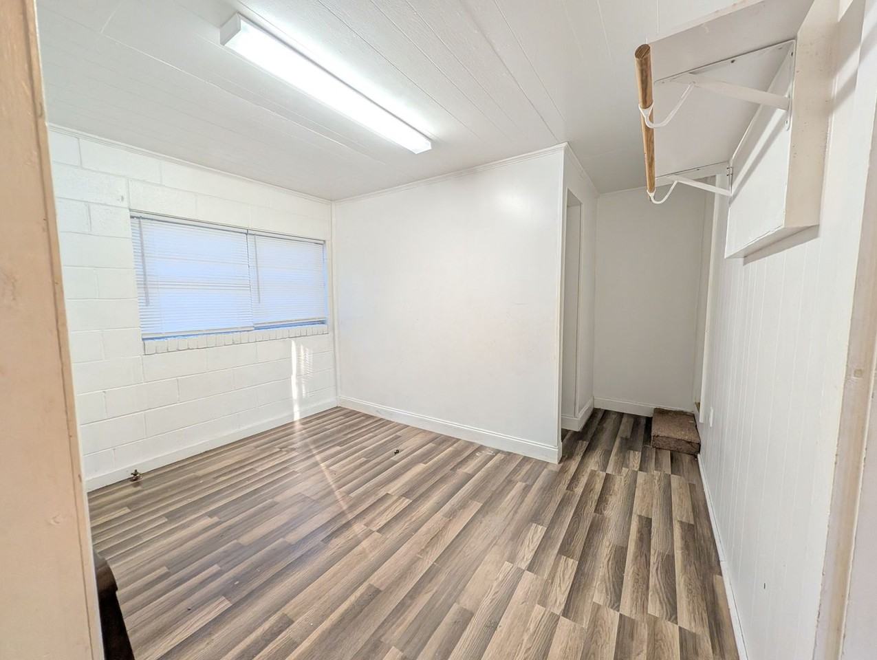 306 Roosevelt St - Photo 7 of 9