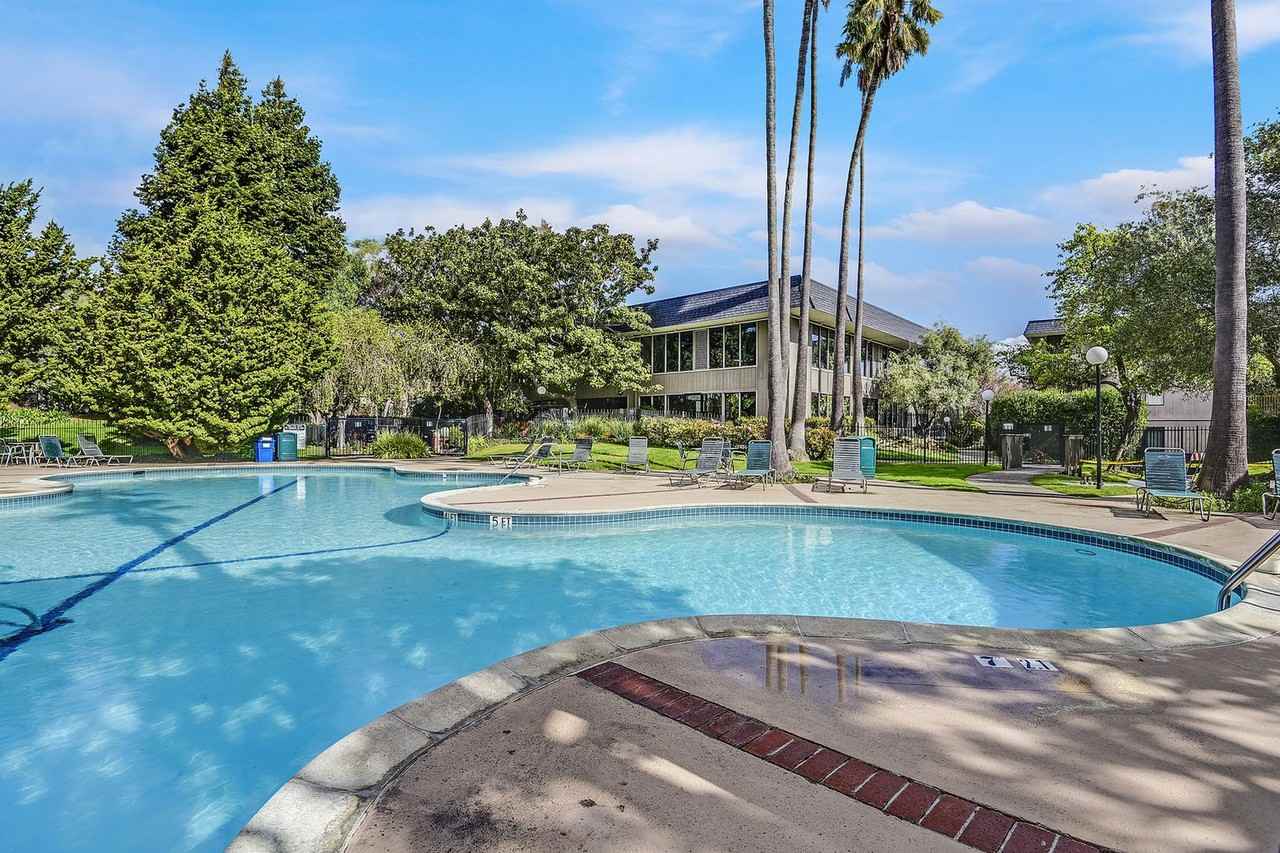 6309 Shelter Creek Ln - Photo 4 of 15