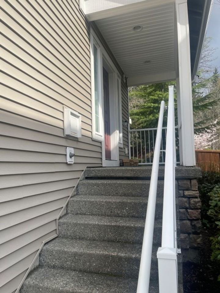 15720 Manor Way #H4 - Photo 3 of 35