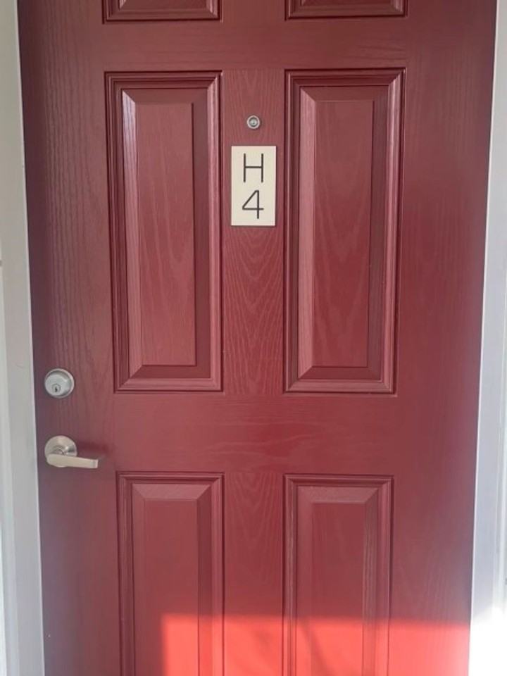 15720 Manor Way #H4 - Photo 4 of 35