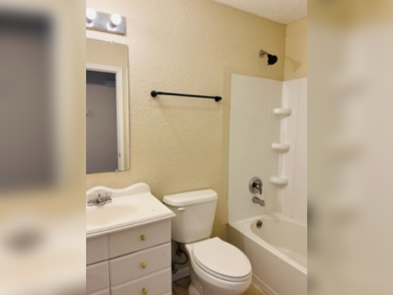 140 Kinney Rd - Photo 3 of 6