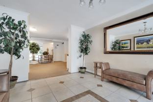 432 N Palm Dr - Photo 1 of 1