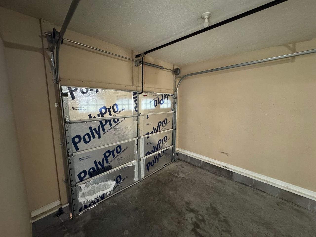 301 Hilton Way - Photo 4 of 14