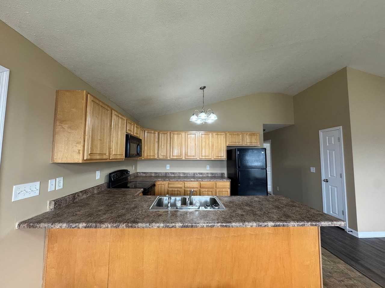 125 Perdez Ct - Photo 4 of 15