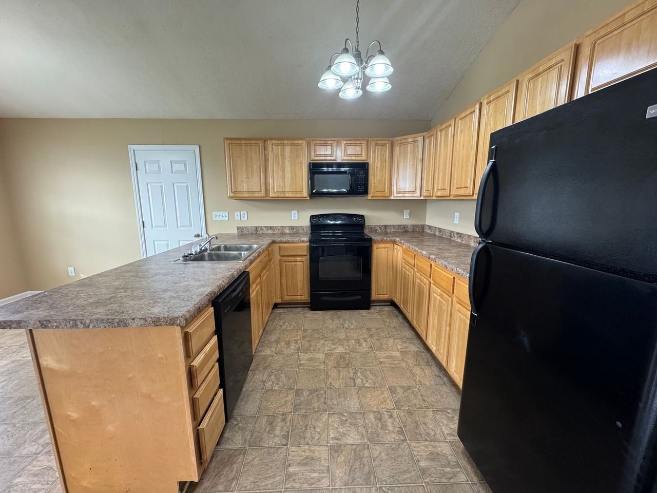 125 Perdez Ct - Photo 5 of 15