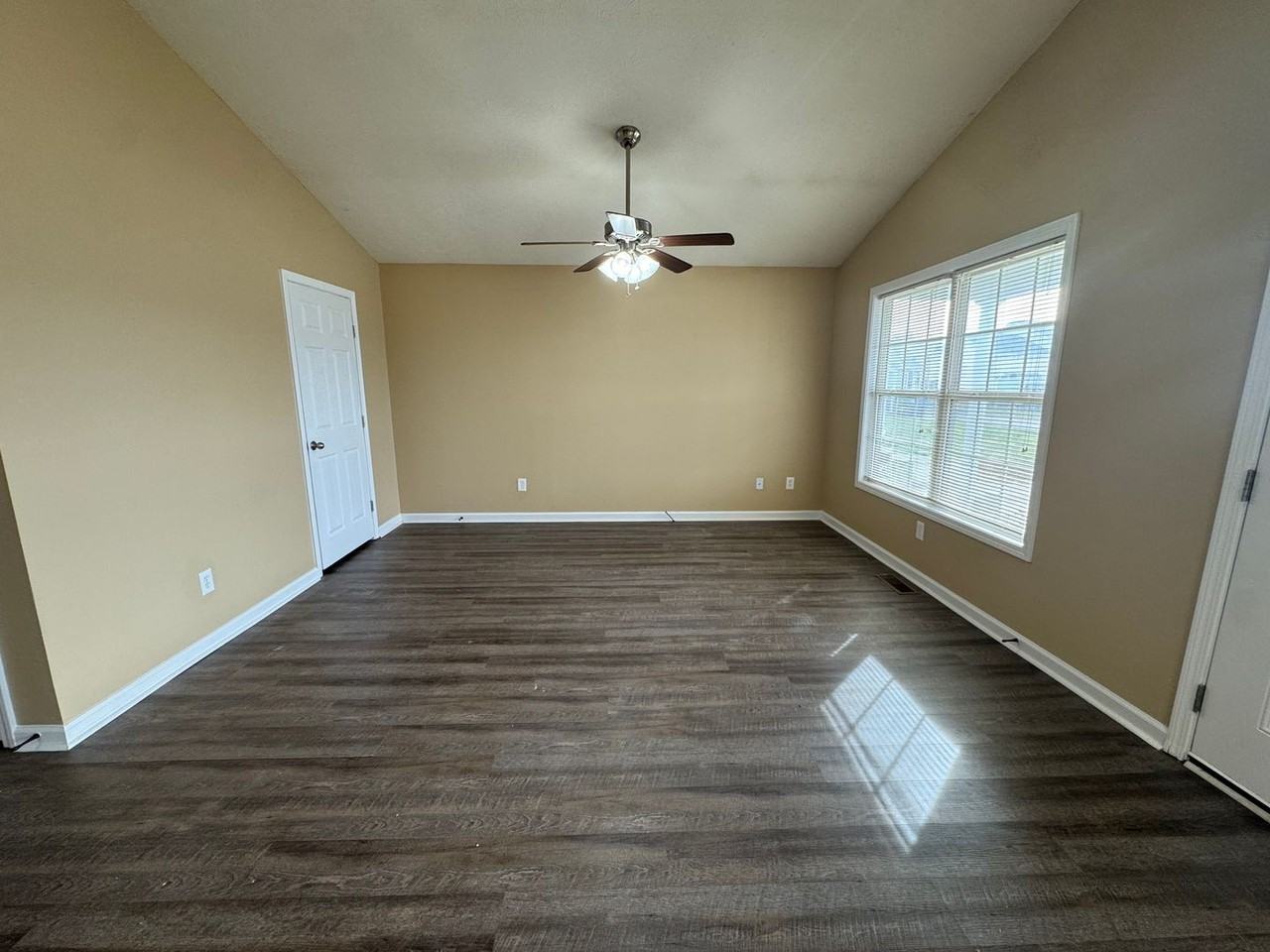 125 Perdez Ct - Photo 6 of 15