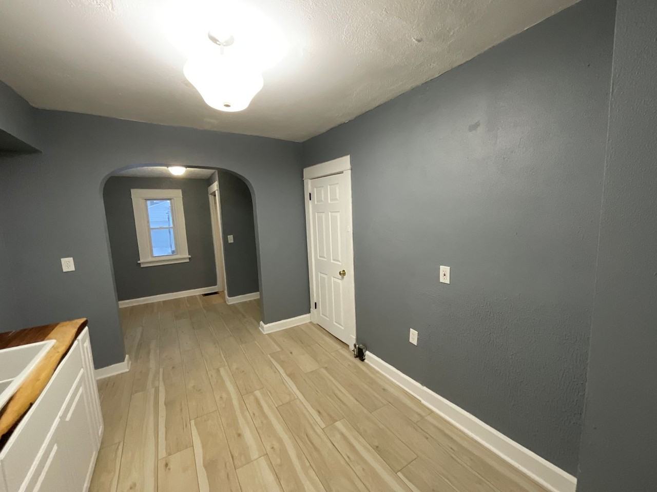 12602 Thornhurst Ave - Photo 3 of 27