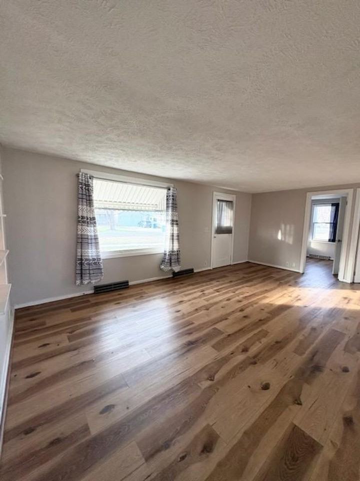 108 S Washington St - Photo 4 of 15