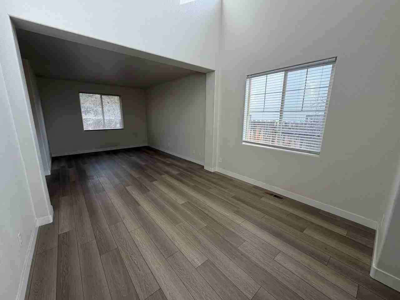 2266 Sapphire Ridge Way - Photo 2 of 20