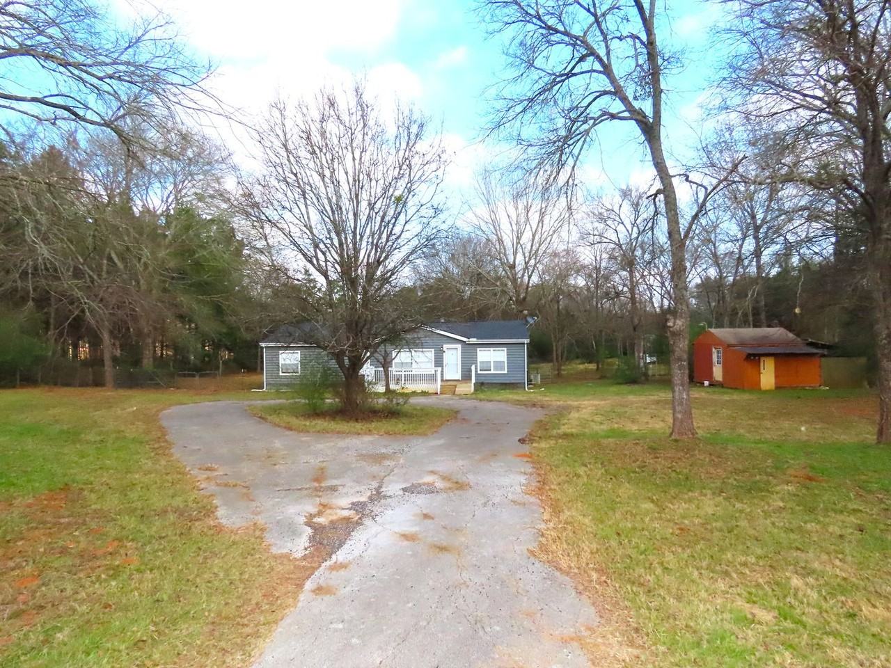 10615 County Road 149 - Photo 2 of 28