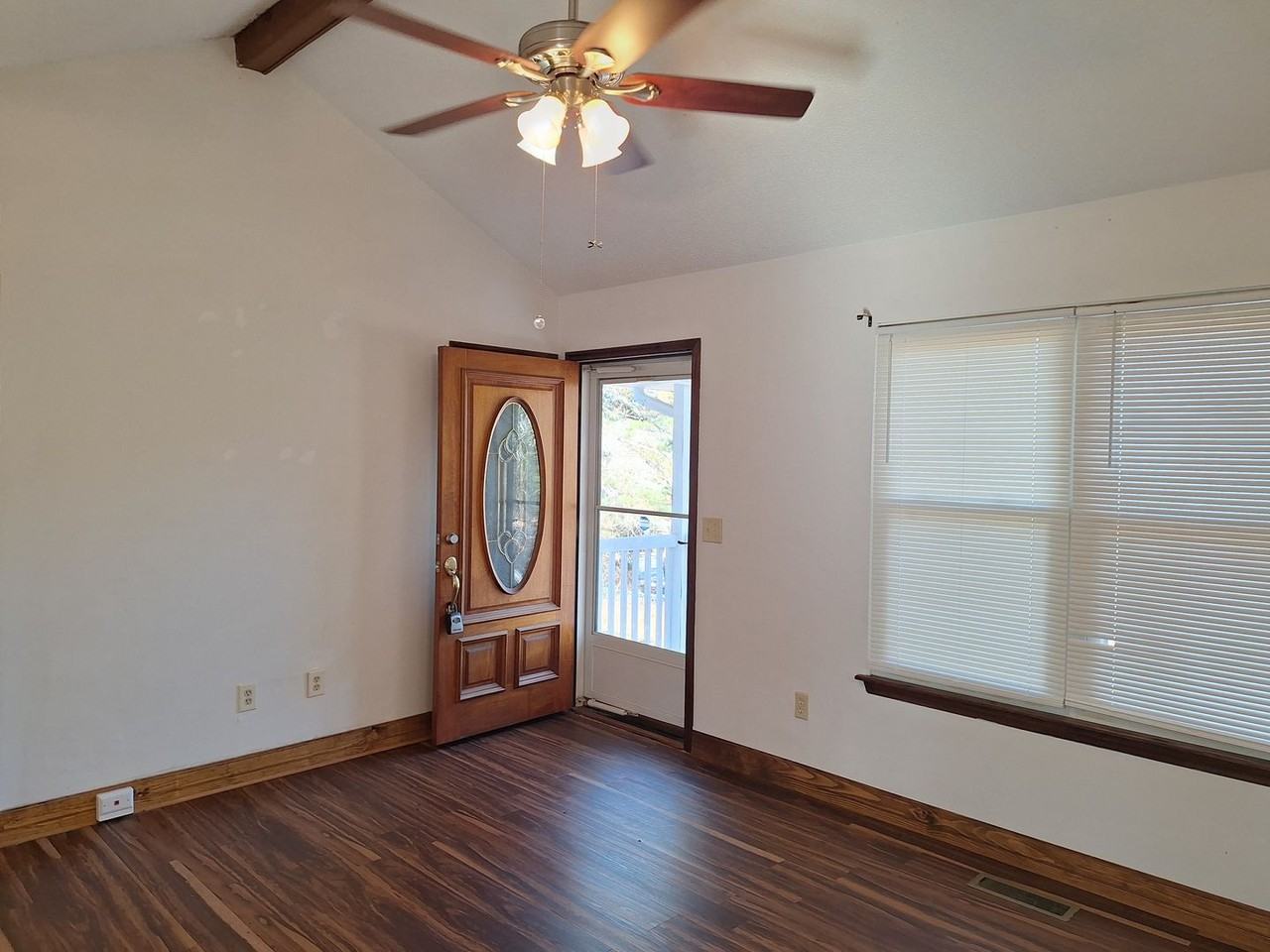 1873 Koon Rd - Photo 3 of 31