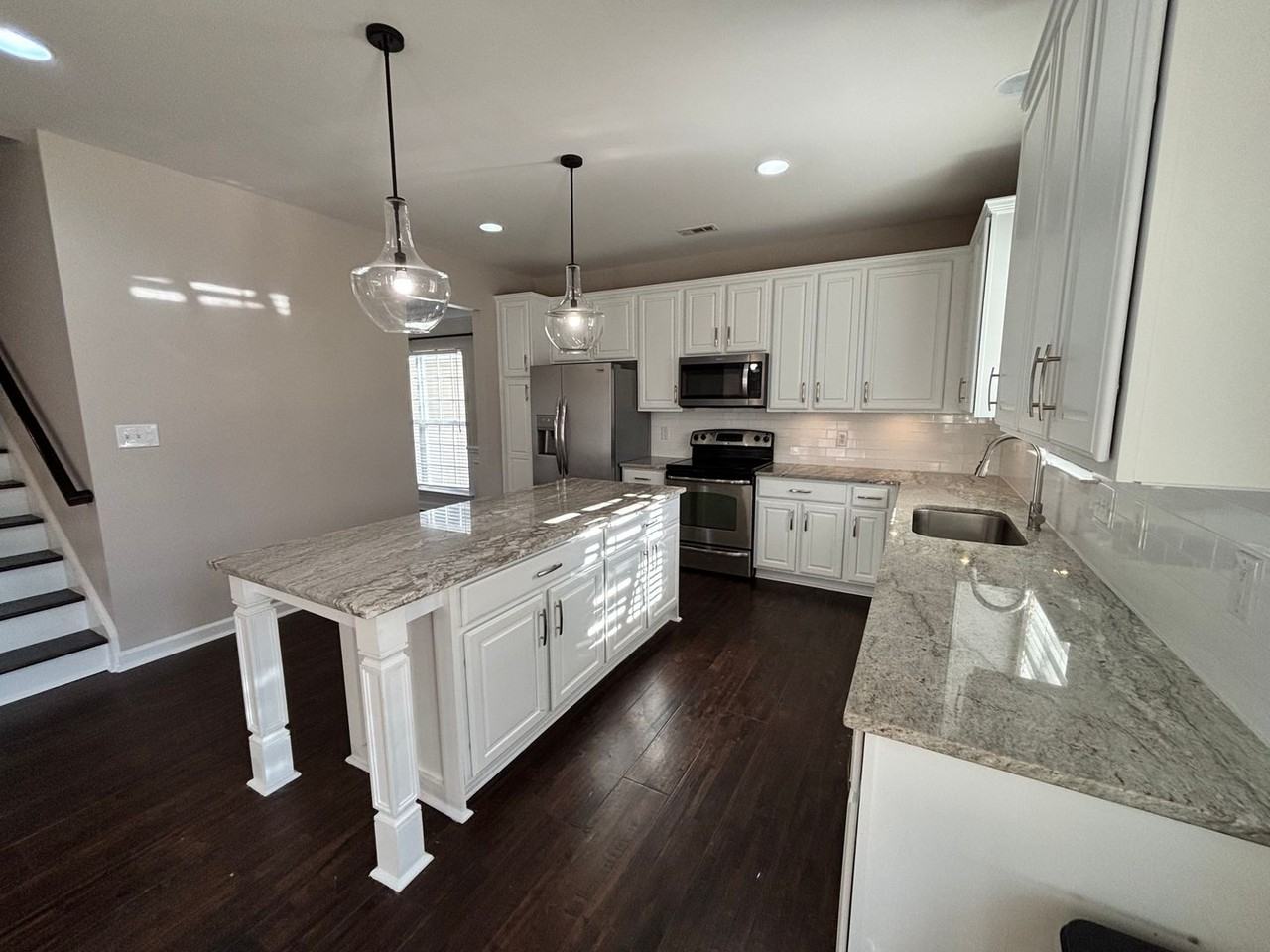 1030 Yellow Daisy Dr - Photo 5 of 27