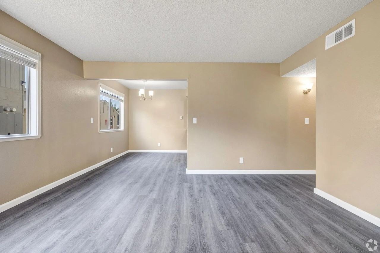 Casa de Paz Apartments - Photo 6 of 17