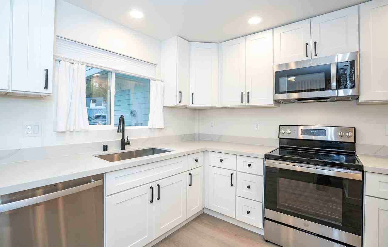 4714 69th St Nw #B - Photo 6 of 31