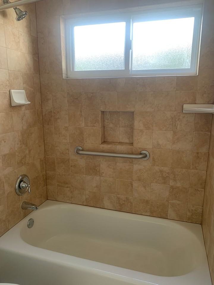 La Loma - Photo 7 of 21