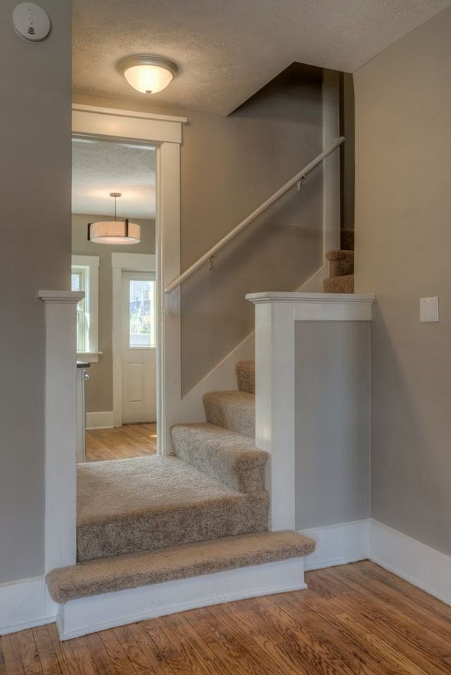 3913 3913 / 3915 / 3917 / 3919 Farnam St - Photo 6 of 17