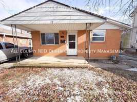 featured image of 2420 Ulrich Ave