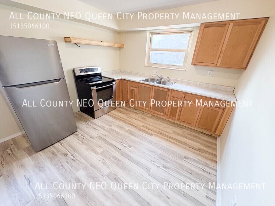 2420 Ulrich Ave - Photo 7 of 22