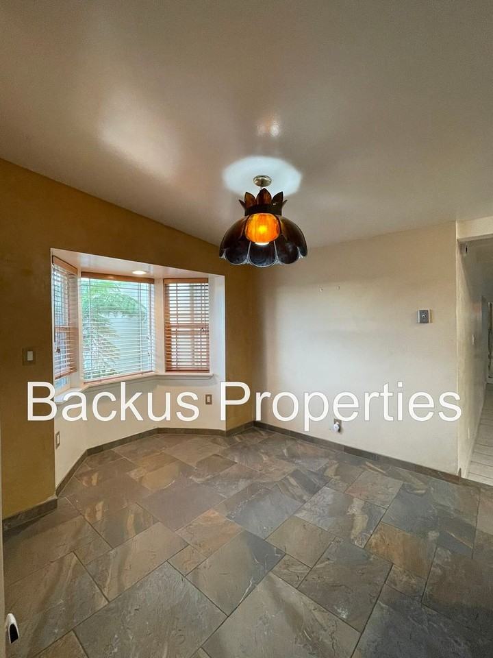 264 Navajo Dr - Photo 6 of 22