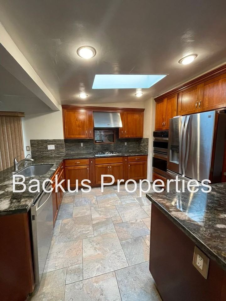 264 Navajo Dr - Photo 7 of 22