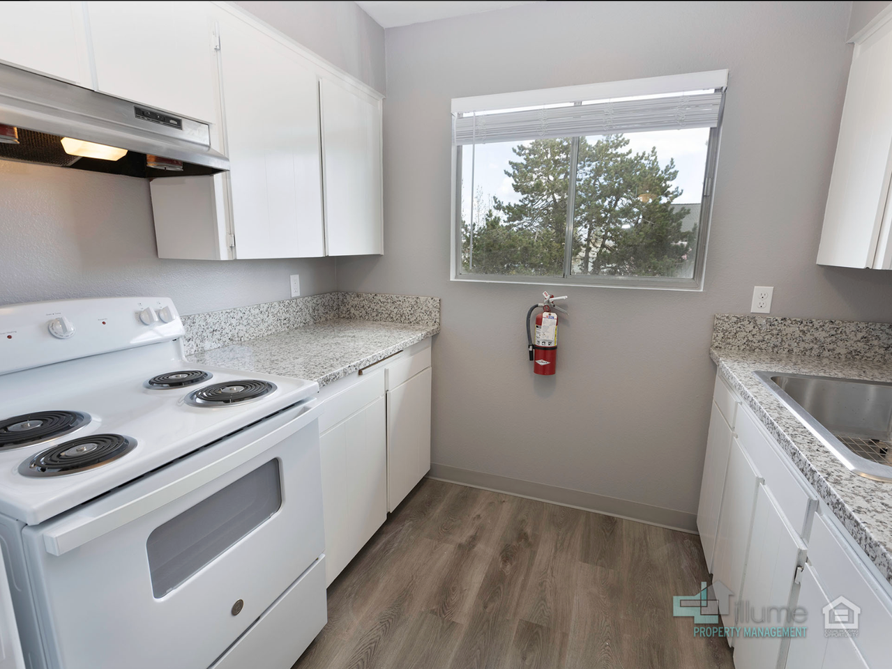 755 Nw 23rd St - Photo 5 of 14