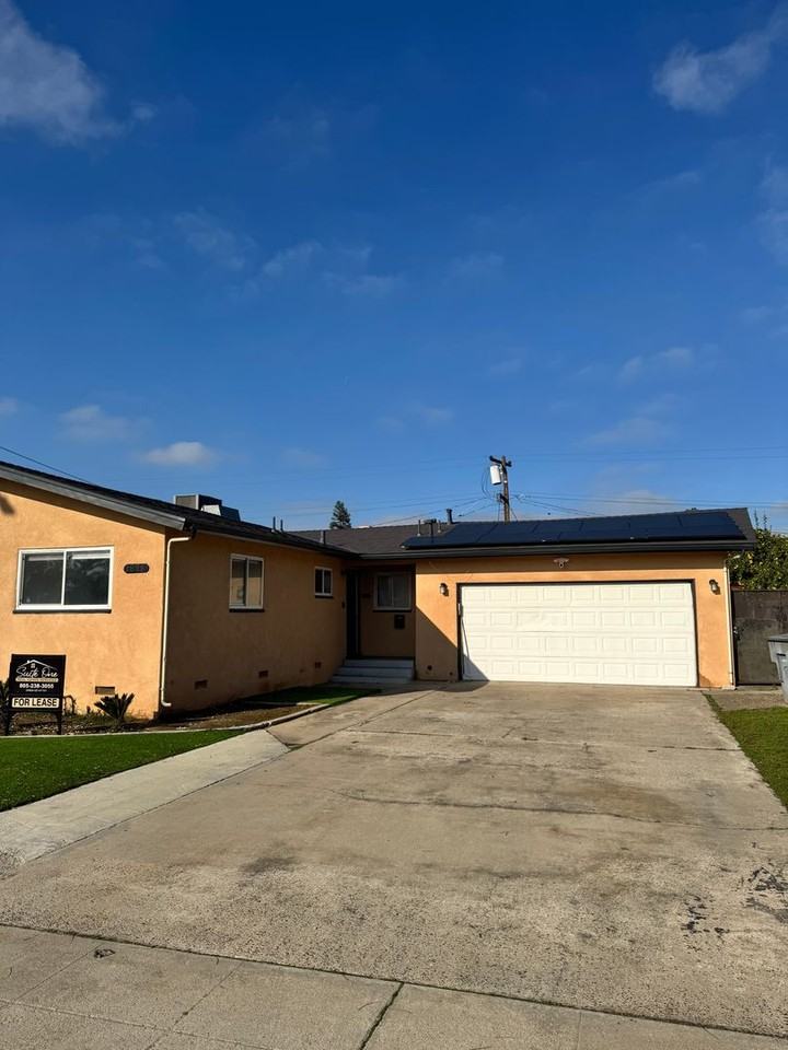 1836 W Michigan Ave - Photo 3 of 3