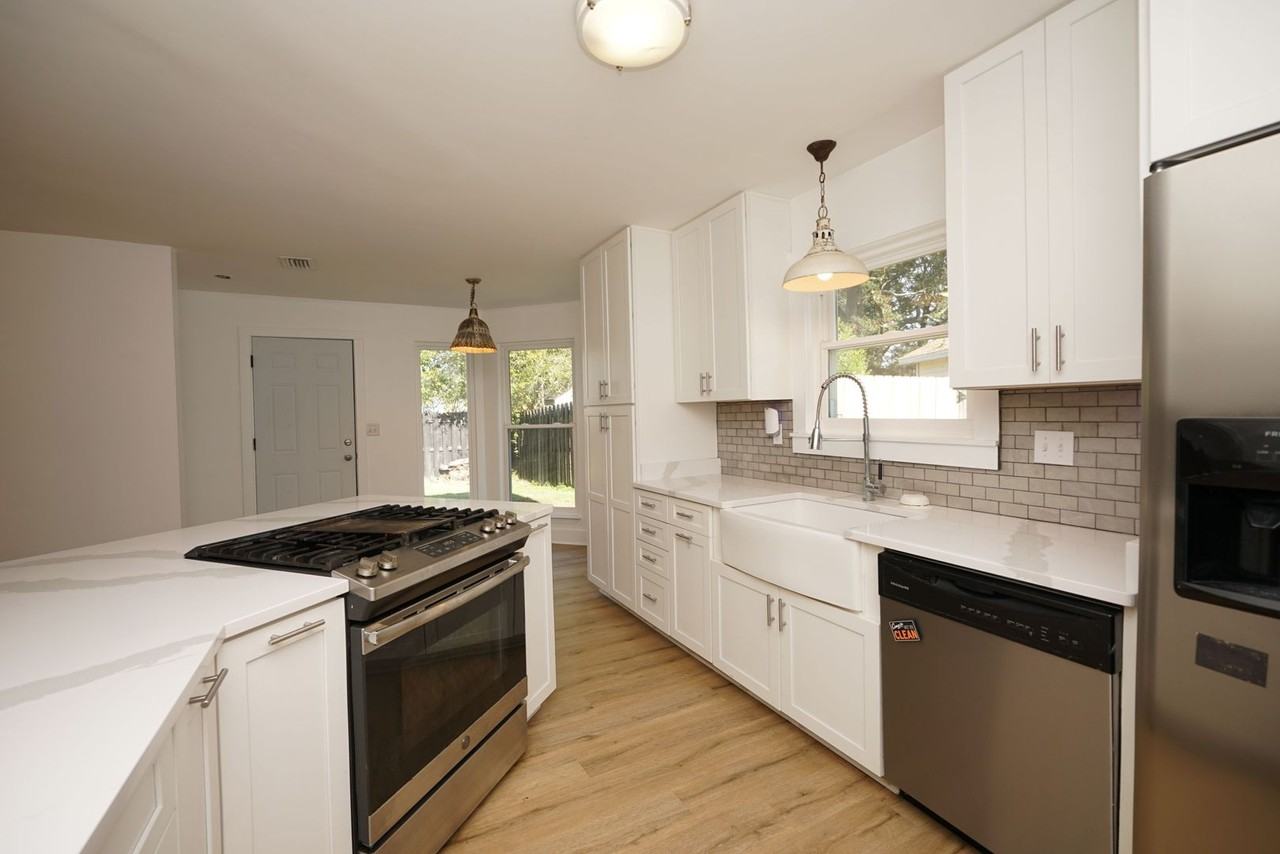 128 Midland Ct - Photo 7 of 30