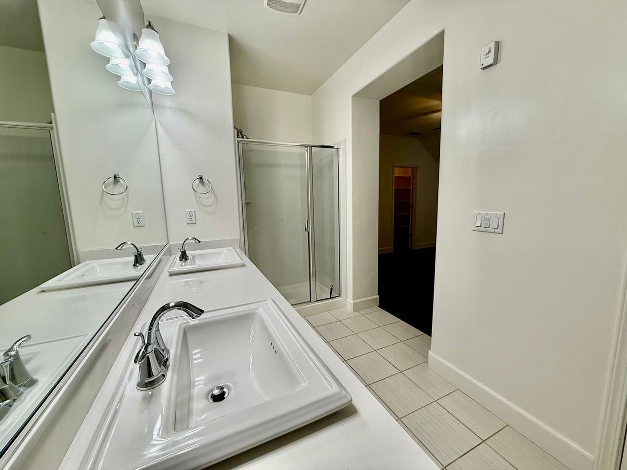 1049 Matthews Run Way - Photo 5 of 30