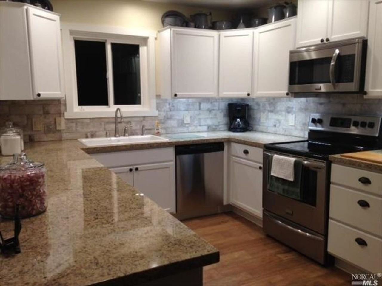 2842 Montclair Way - Photo 2 of 3