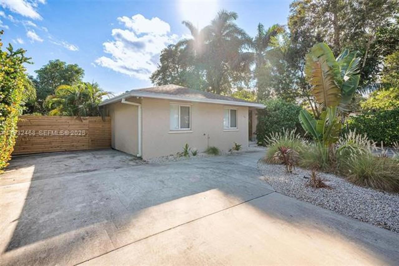 54 Nw 84th St #54 - Photo 3 of 27