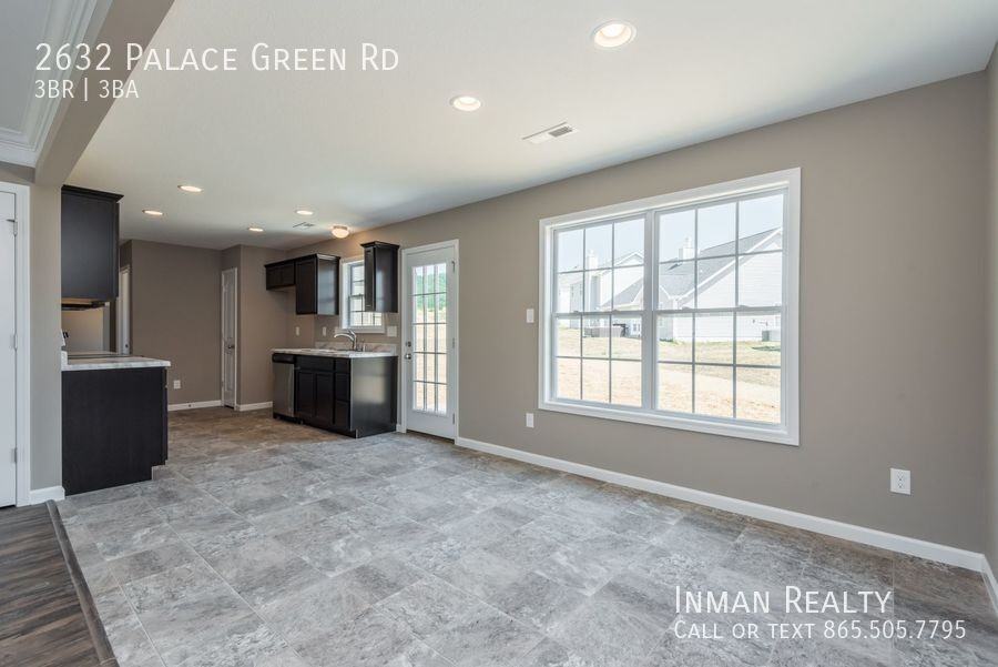 2632 Palace Green Rd - Photo 5 of 40