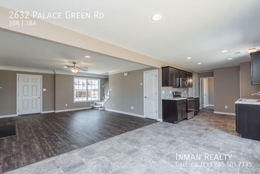 2632 Palace Green Rd - Photo 7 of 40