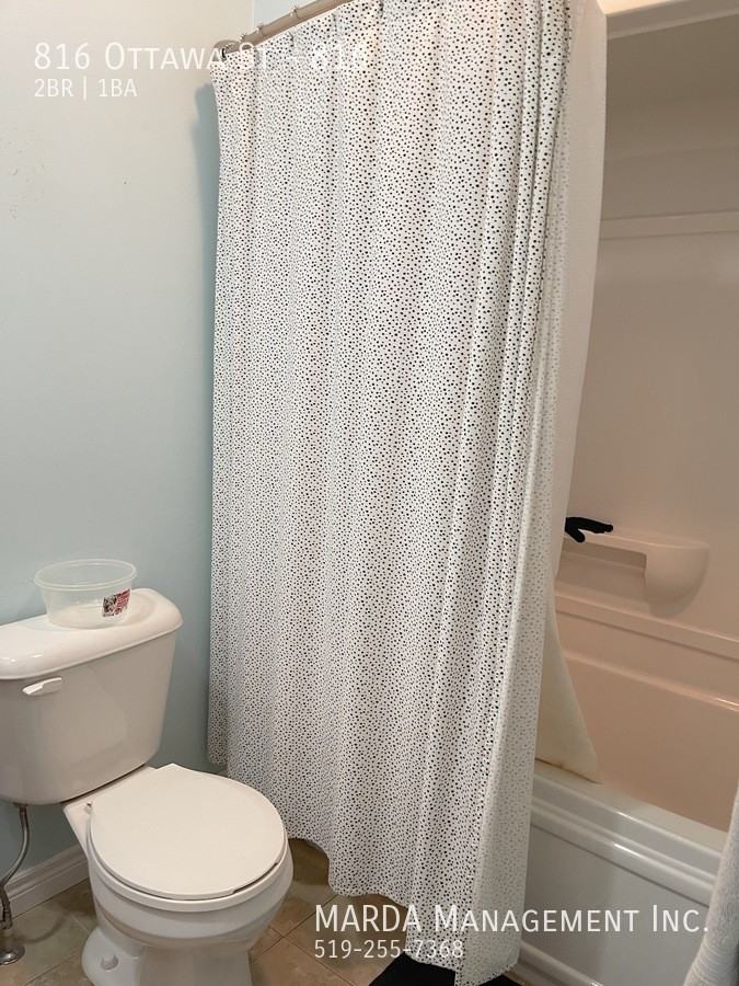 816 Ottawa St #816 - Photo 6 of 22