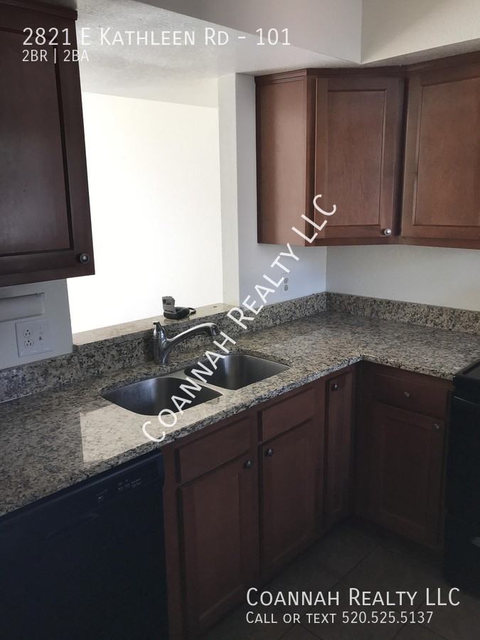 2821 E Kathleen Rd #101 - Photo 3 of 4