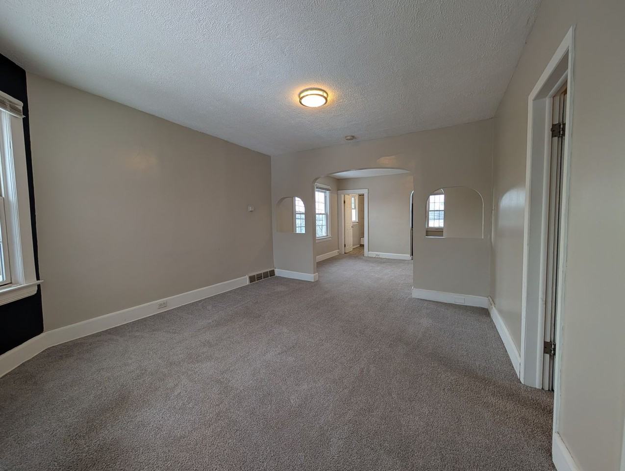 1476 W 107th St - Photo 6 of 21