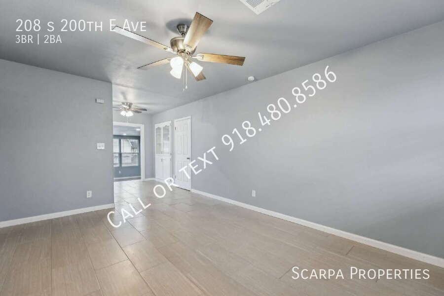 208 S 200th East Ave - Photo 6 of 27