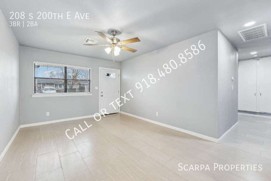 208 S 200th East Ave - Photo 7 of 27