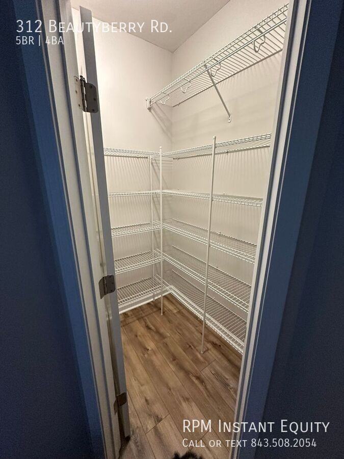 312 Beautyberry Rd - Photo 4 of 23