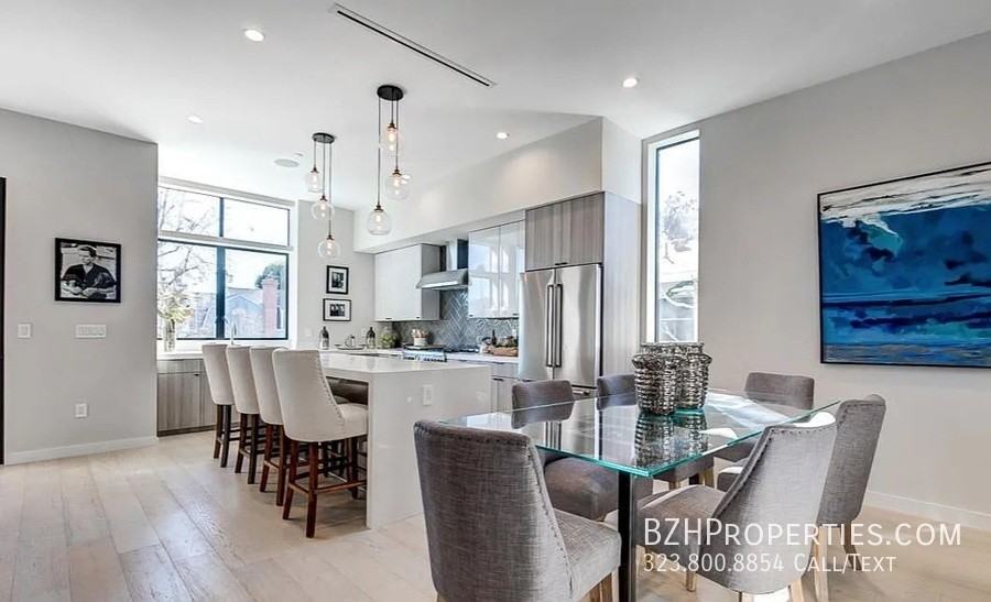 4429 Tujunga Ave - Photo 3 of 26