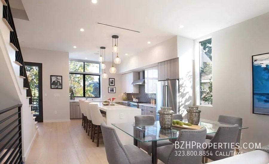 4429 Tujunga Ave - Photo 4 of 26