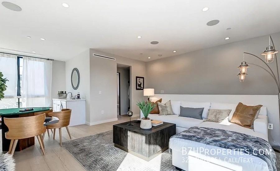 4429 Tujunga Ave - Photo 7 of 26