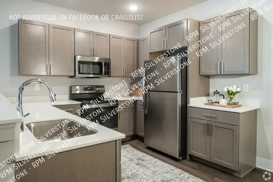 2670 Barrington Sq - Photo 3 of 3