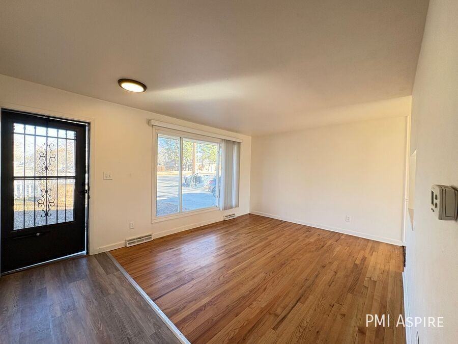 19 E 17th Ave - Photo 2 of 16